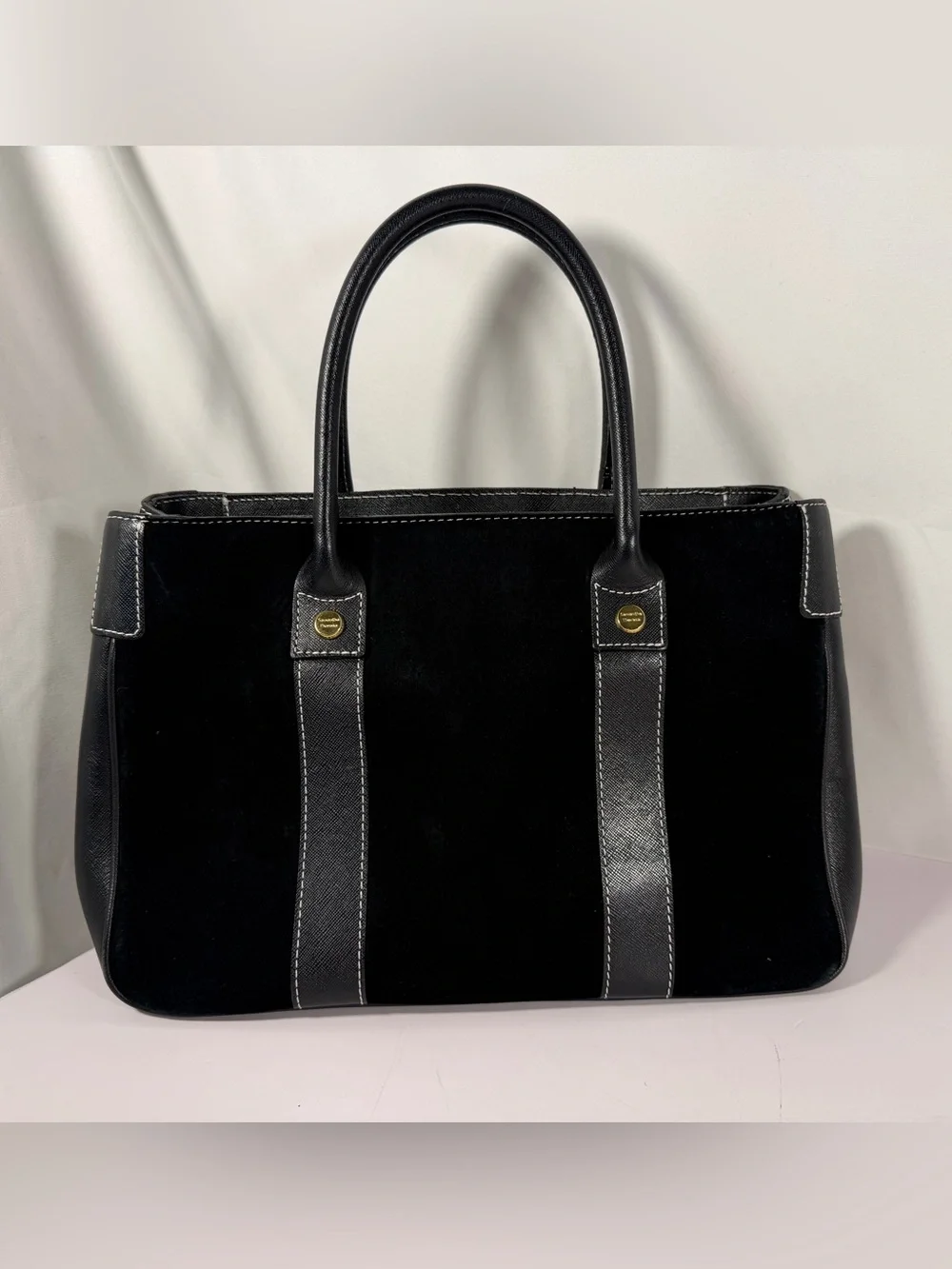 4195: Samantha Thavasa Black Suede & Leather Structured Tote Bag